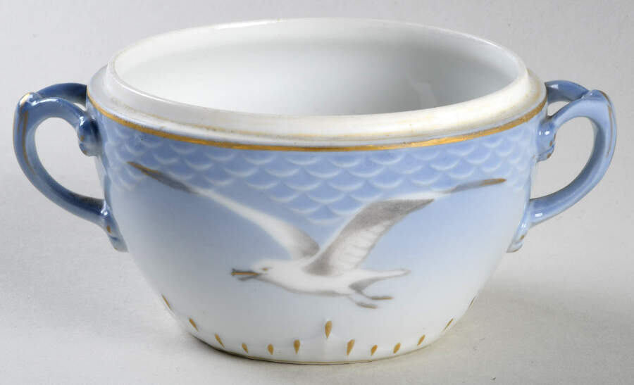 Seagull Sugar Bowl No Lid by Bing & Grondahl-1