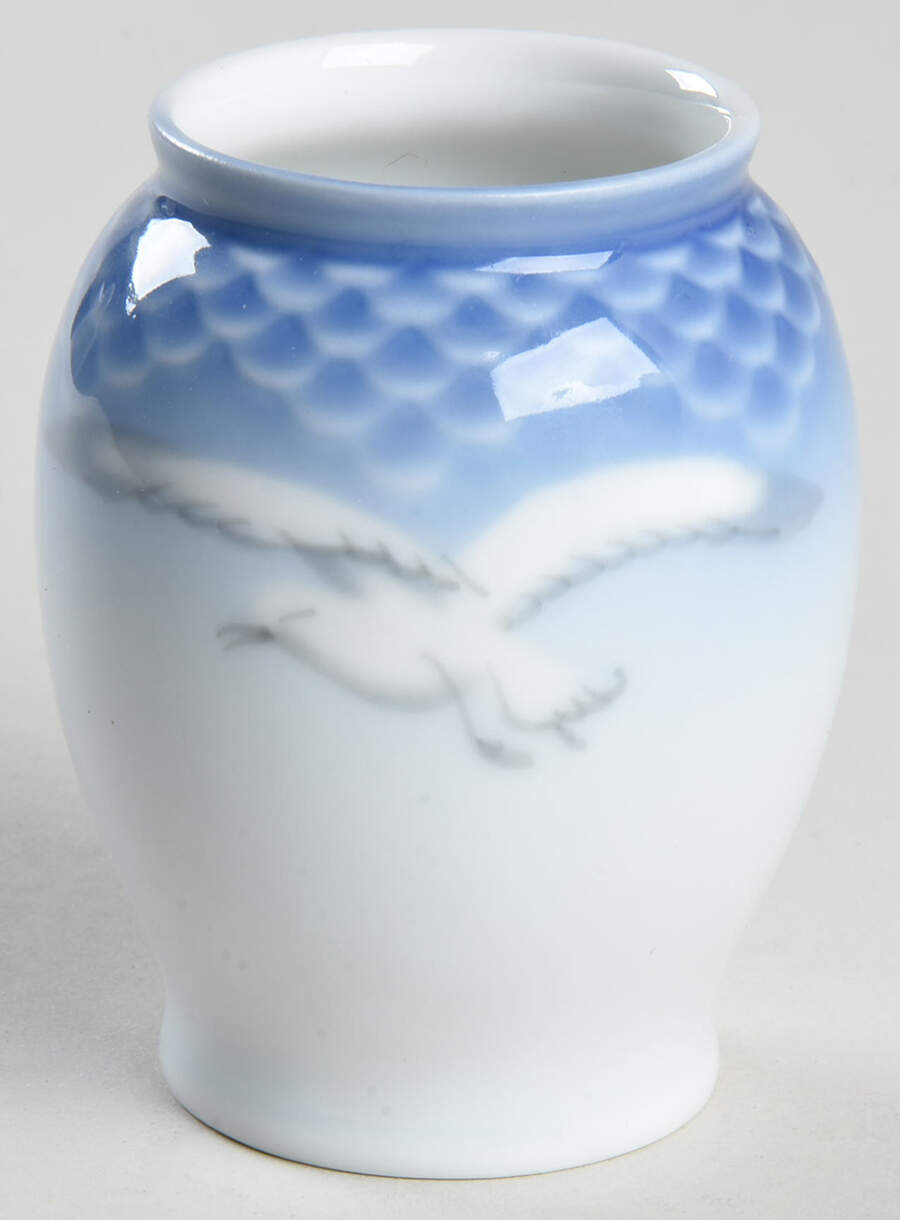 Seagull 2' No Gold  Mini Bud Vase by Bing & Grondahl-1