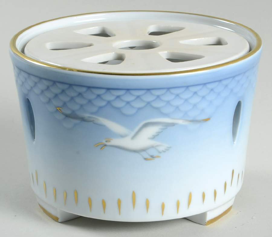 Seagull (2 Pc) Warmer Stand by Bing & Grondahl-1