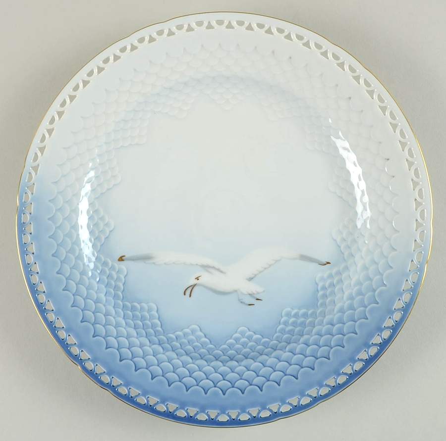 Seagull Pierced Edge Dinner Plate by Bing & Grondahl-1