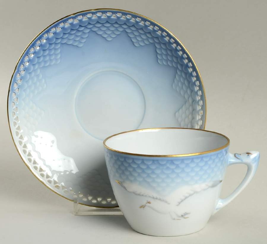 Seagull Flat Cup & Saucer Set by Bing & Grondahl-1