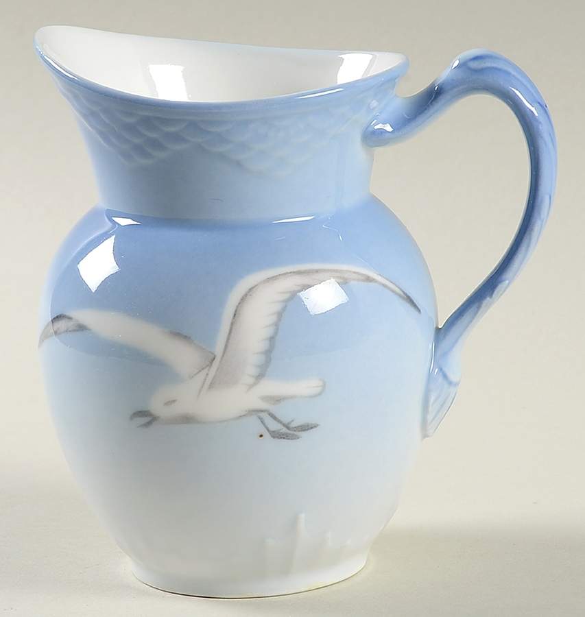 Seagull Creamer W/No Gold by Bing & Grondahl-1