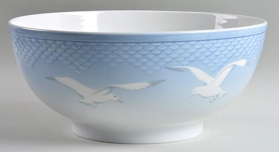Seagull 10" Salad Serving Bowl w/No Gold Trim by Bing & Grondahl-1