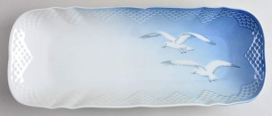 Seagull 15" Rectangular Platter w/No Gold Trim by Bing & Grondahl-1