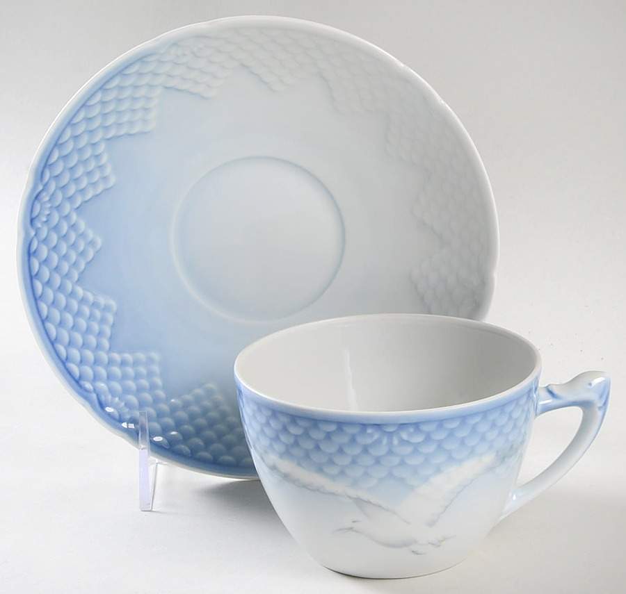 Seagull Oversized Cup & Saucer Set No Gold Trim by Bing & Grondahl-1