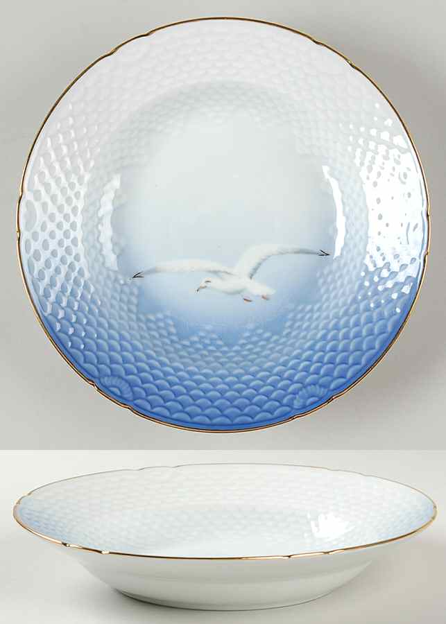 Seagull Small Basketweave Berry Bowl by Bing & Grondahl-1
