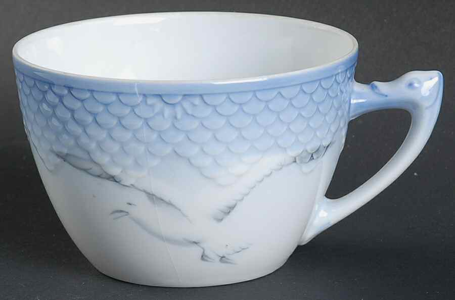 Seagull Oversized Cup No Gold by Bing & Grondahl-1
