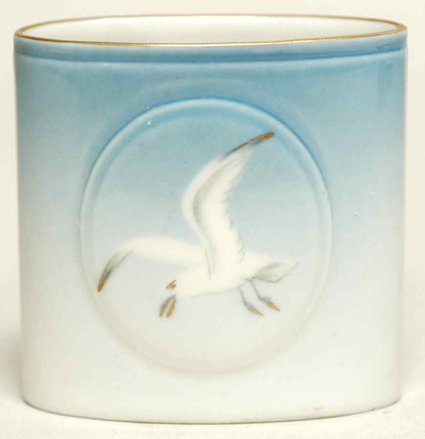 Seagull Cigarette Holder by Bing & Grondahl-1