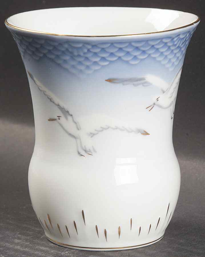 Seagull 4" Vase by Bing & Grondahl-1
