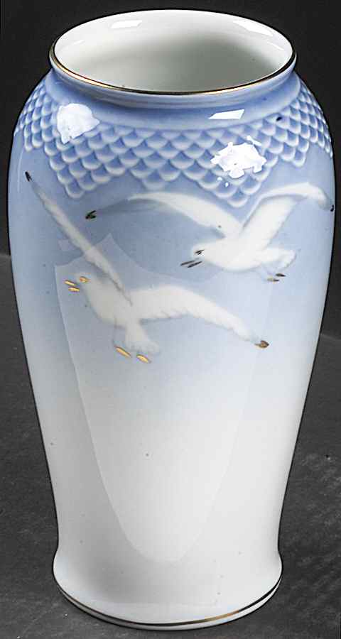 Seagull 8" Vase by Bing & Grondahl-1