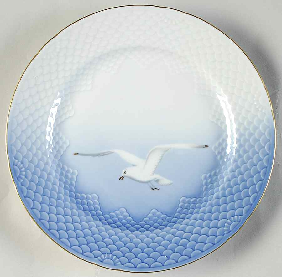 Seagull Large Dinner Plate by Bing & Grondahl-1