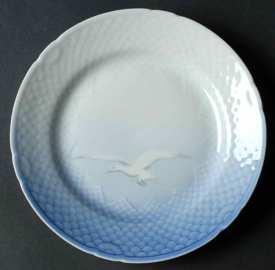 Seagull Dessert/Pie Plate-No Gold by Bing & Grondahl-1