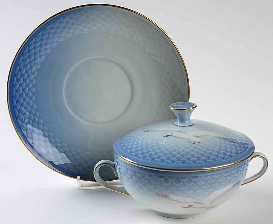 Seagull Cream Soup Bowl & Saucer Set with Lid by Bing & Grondahl-1