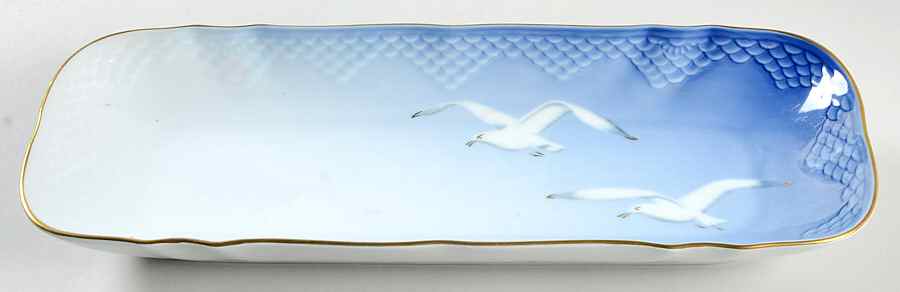 Seagull 15" Rectangular Serving Platter by Bing & Grondahl-1