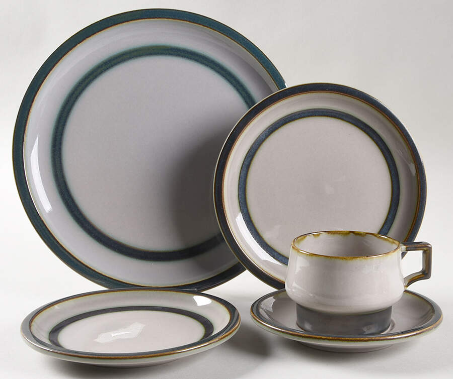 Tema 5 Piece Place Setting by Bing & Grondahl-1