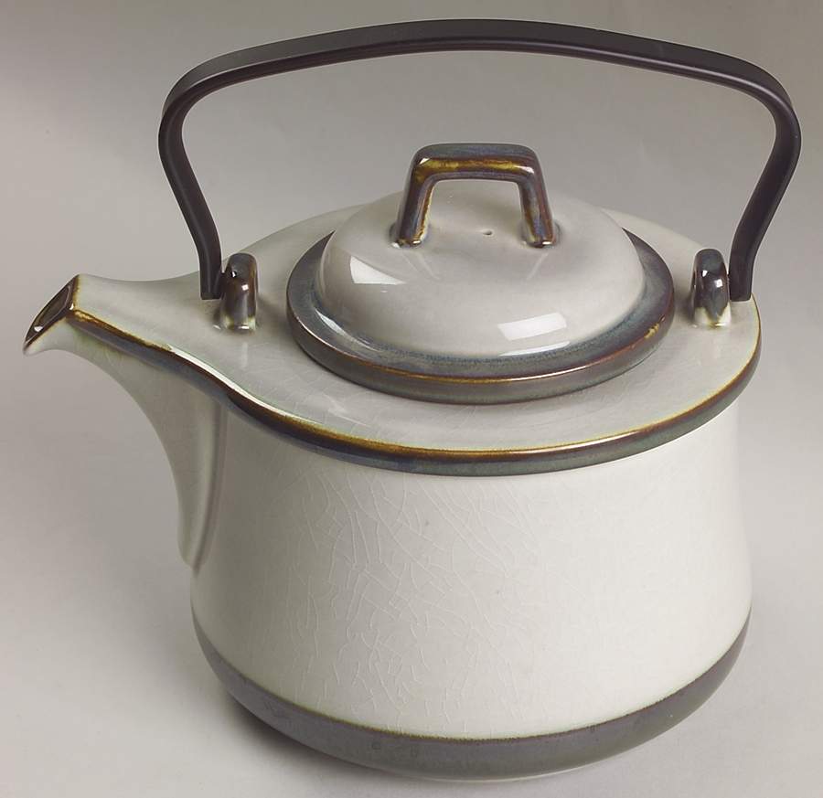 Tema Teapot & Lid by Bing & Grondahl-1