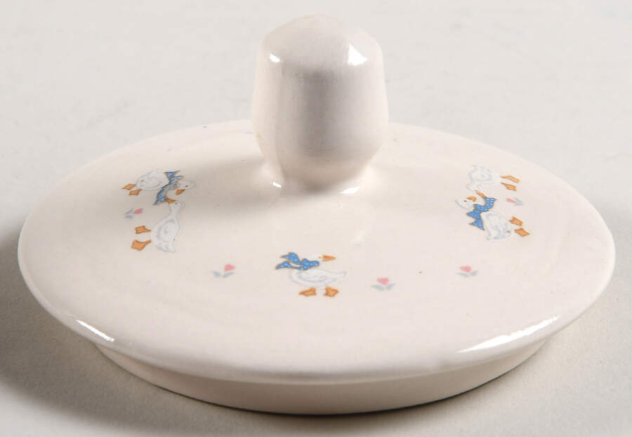Aunt Rhody Lid for Sugar Bowl by Brick Oven-1