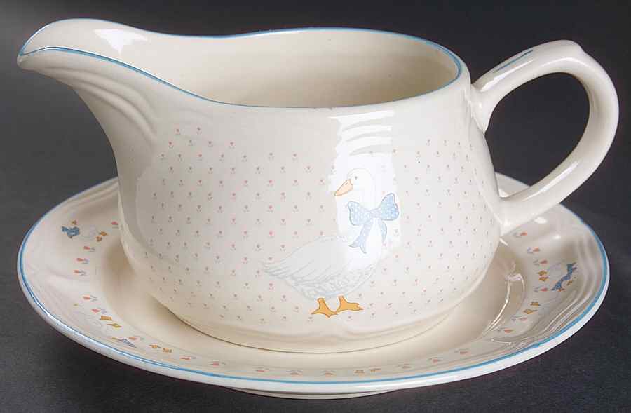 Aunt Rhody Gravy Boat & Underplate by Brick Oven-1