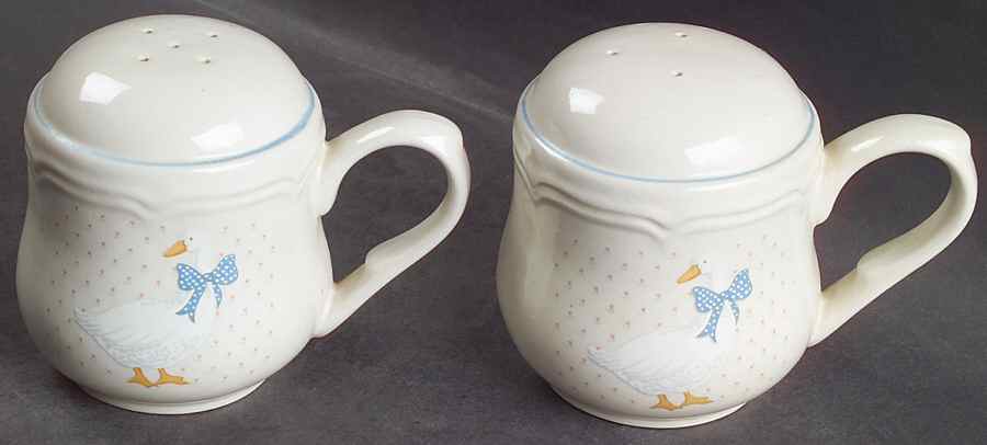 Aunt Rhody Handled Salt & Pepper Set by Brick Oven-1