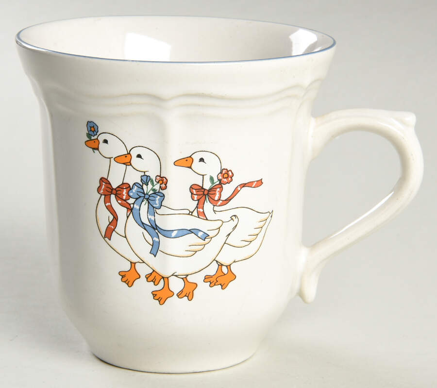 Ribbon Geese Flat Cup by Brick Oven-1