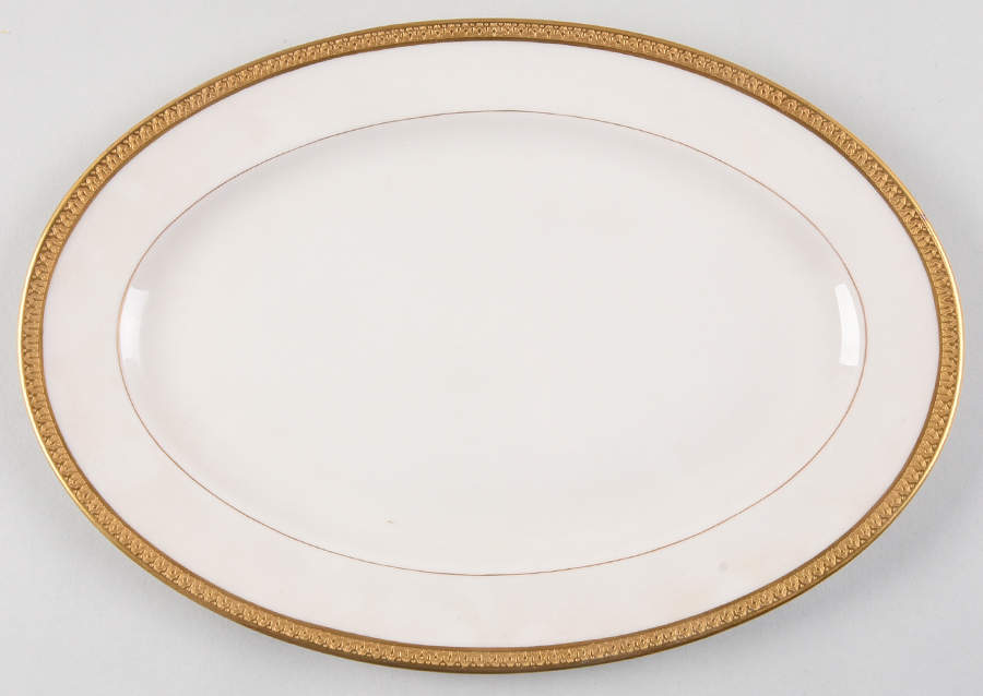 A4 (USA) 10" Oval Serving Platter by Morgan Belleek (USA)-1
