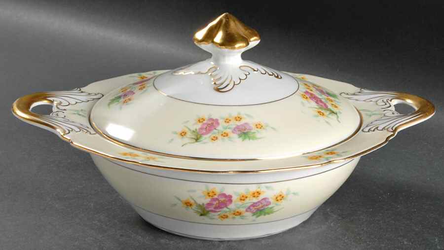 Angeles Round Covered Vegetable by Black Knight-1