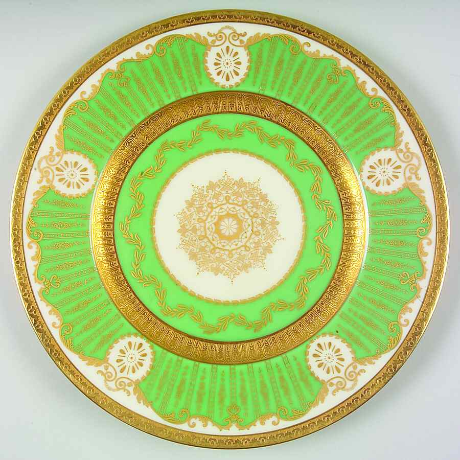 Antoinette Green Dinner Plate by Black Knight-1