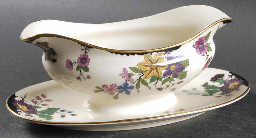 Autumnleaves Gravy Boat with Attached Underplate by Black Knight-1