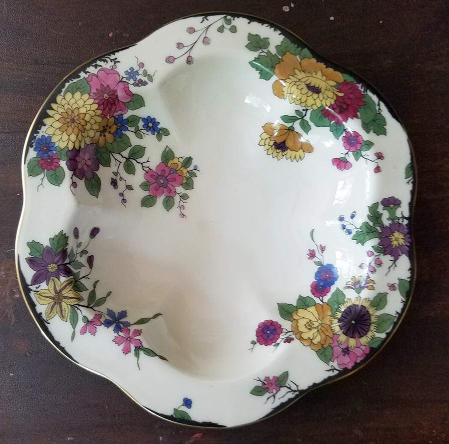 Autumnleaves Oyster Plate by Black Knight-1