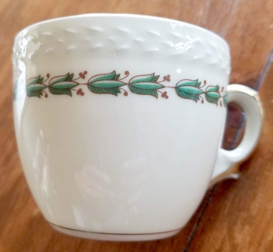 Barcelona Footed Cup by Black Knight-1