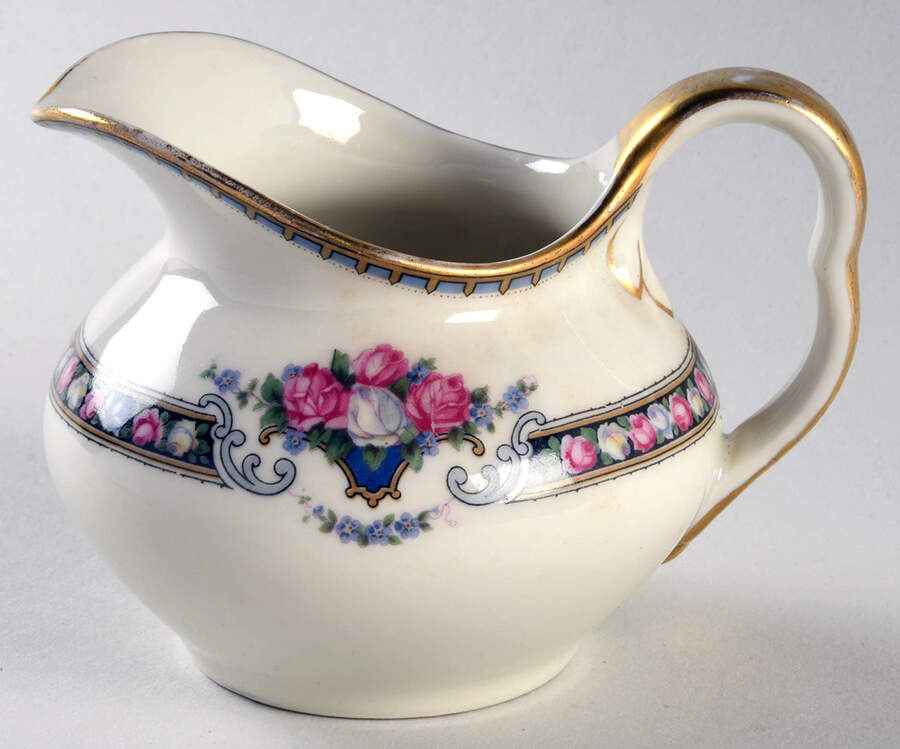 Belasco Creamer by Black Knight-1