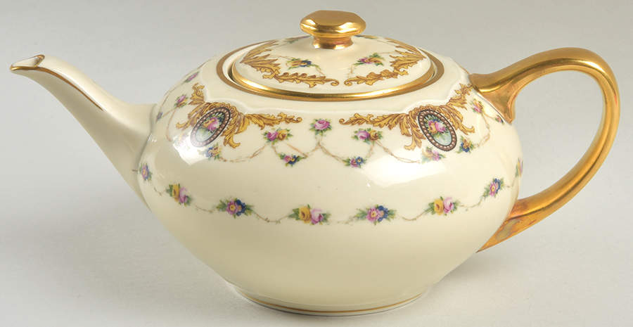 BLK18 Teapot & Lid by Black Knight-1