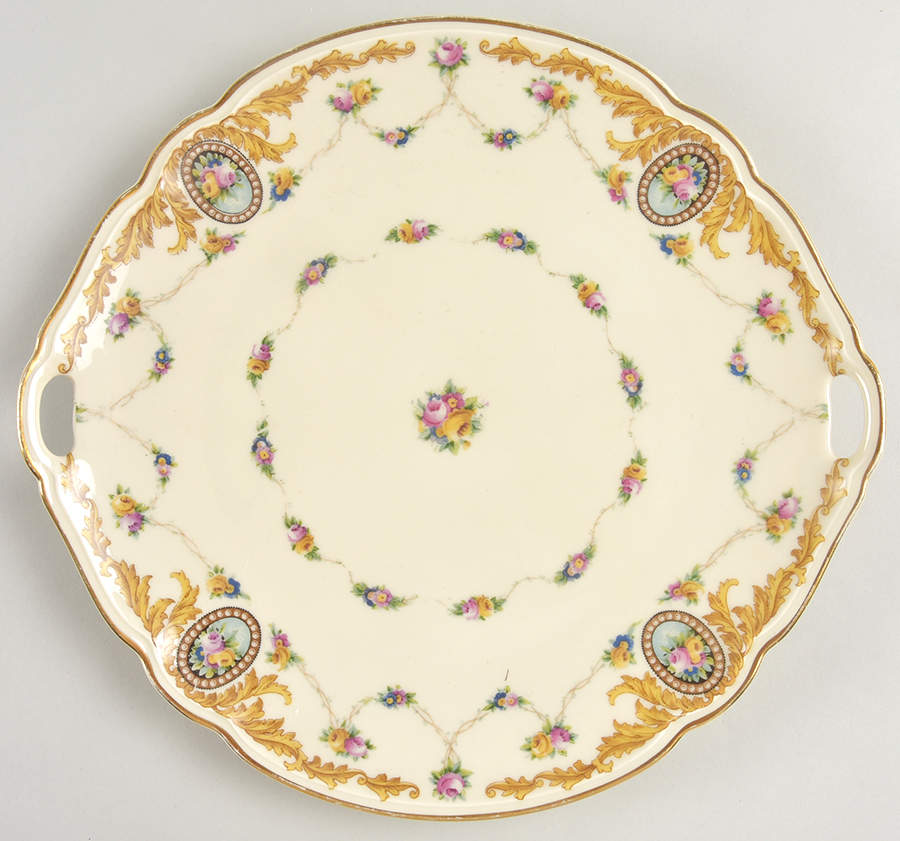 BLK18 Handled Cake Plate by Black Knight-1