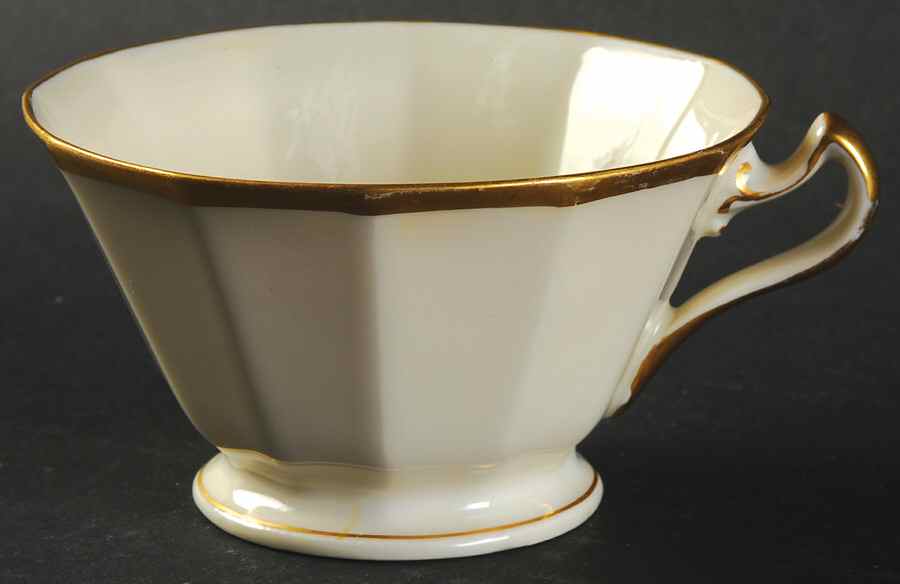 BLK2 Footed Cup by Black Knight-1