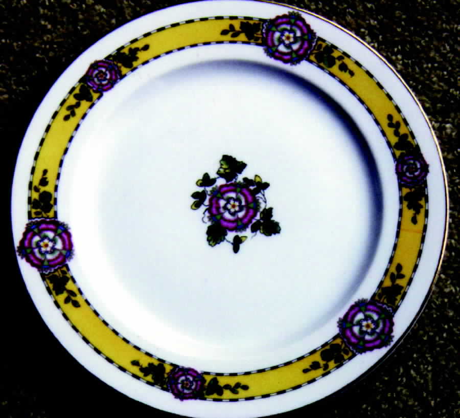 BLK23 Dinner Plate by Black Knight-1