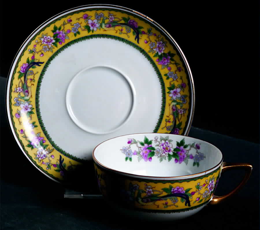 BLK31 Flat Cup & Saucer Set by Black Knight-1