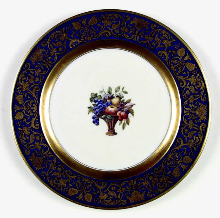 BLK8 Dinner Plate by Black Knight-1