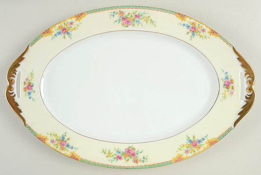 Celia (White Center, Cream Rim, Scalloped) 15" Oval Serving Platter by Black Knight-1