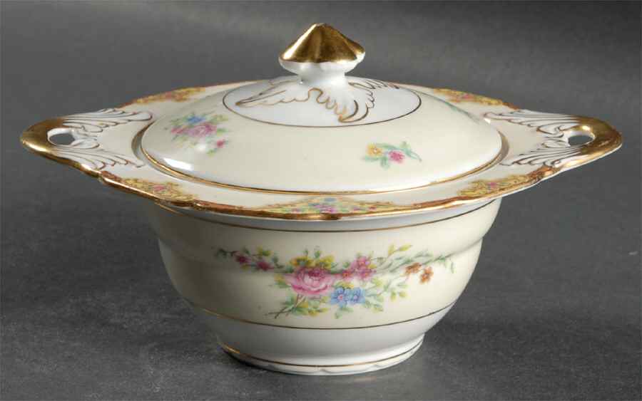 Clarissa (Scalloped) Sugar Bowl & Lid by Black Knight-1