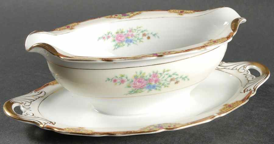 Clarissa (Scalloped) Gravy Boat with Attached Underplate by Black Knight-1