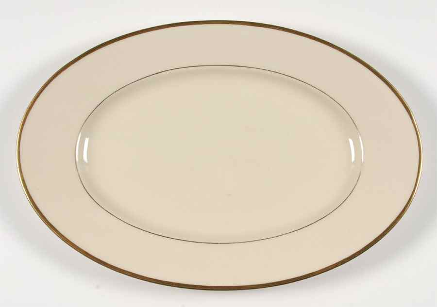 Colombia Cream 16" Oval Serving Platter by Black Knight-1