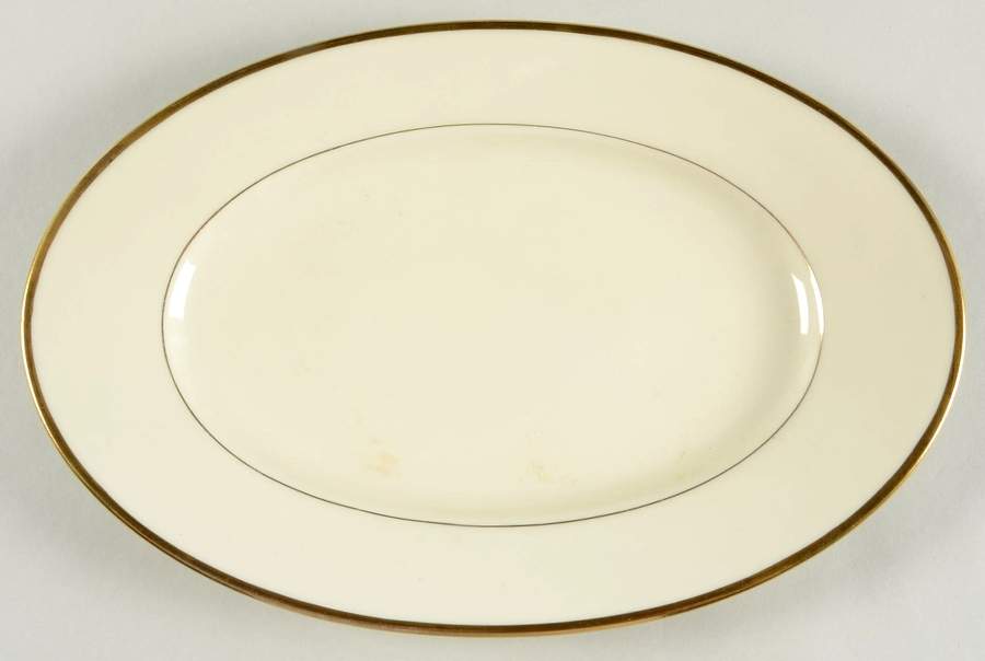 Colombia Cream 12" Oval Serving Platter by Black Knight-1