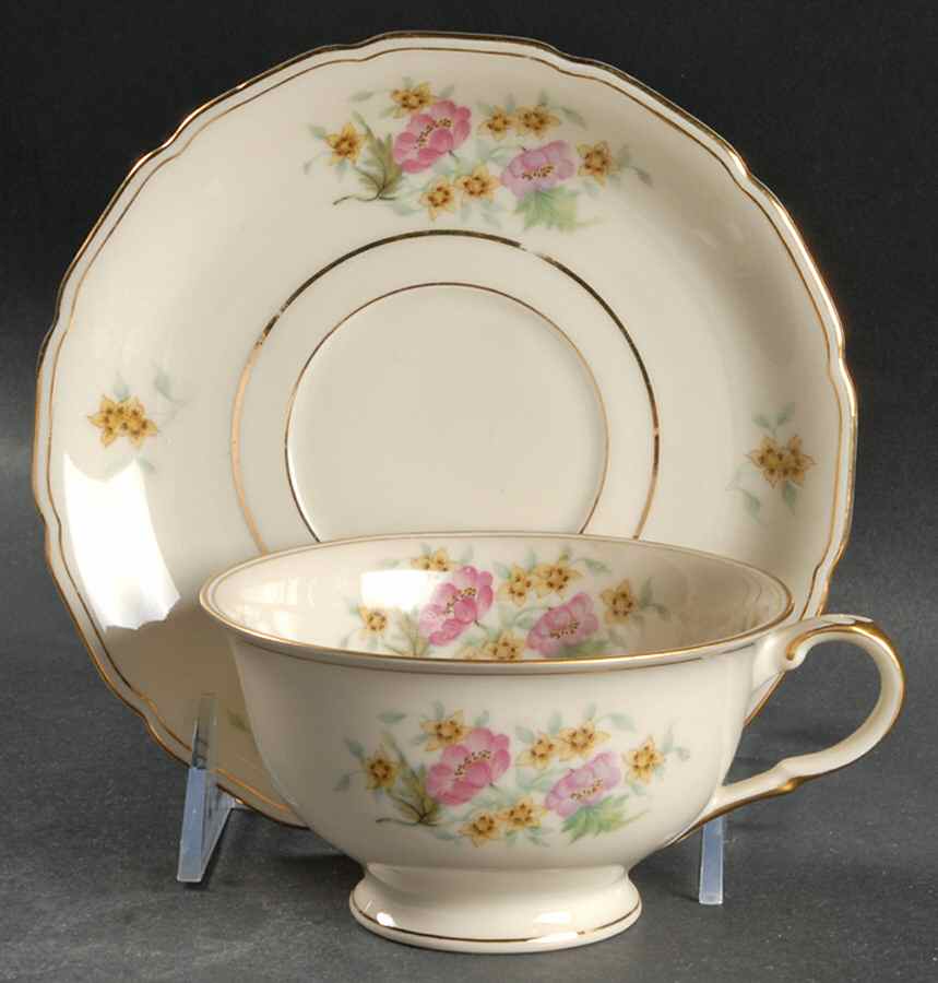Delmonte Footed Cup & Saucer Set by Black Knight-1