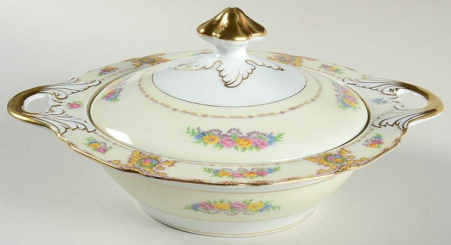 Desalvo Round Covered Vegetable by Black Knight-1