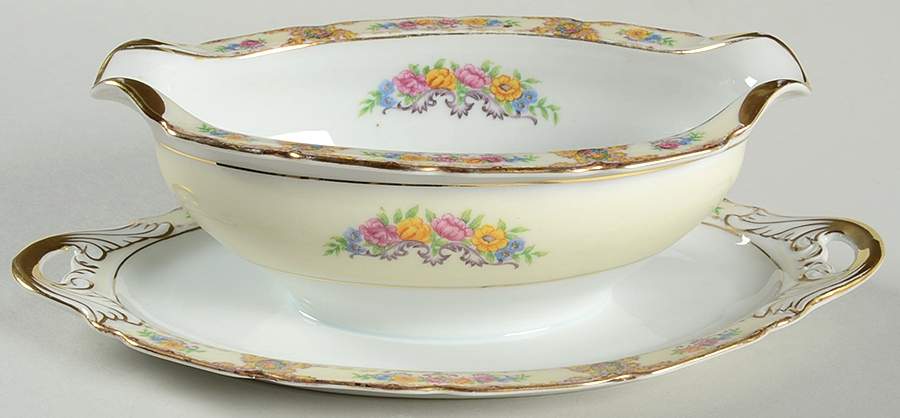 Desalvo Gravy Boat with Attached Underplate by Black Knight-1