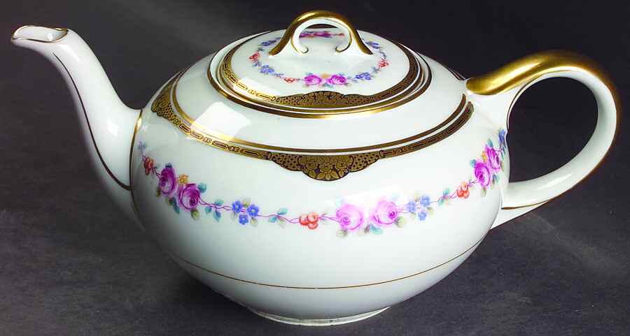 Enid Small Teapot & Lid by Black Knight-1