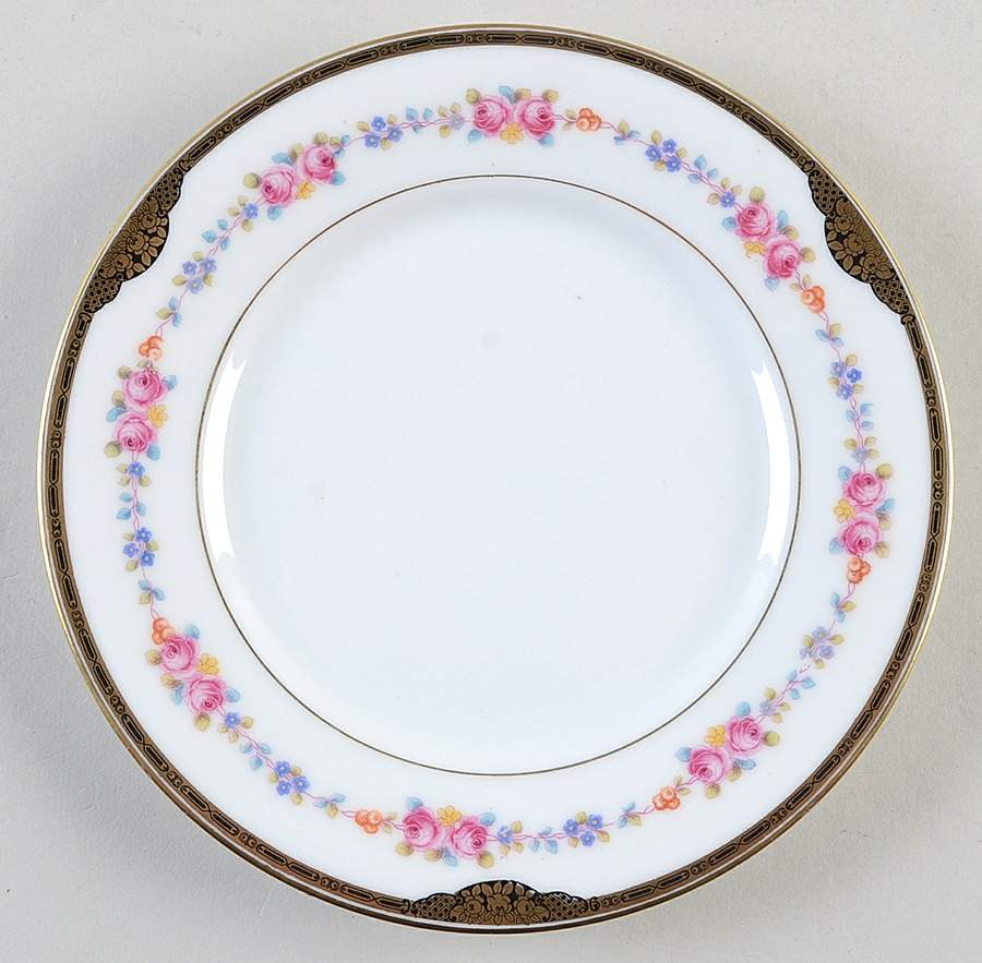Enid Salad Plate by Black Knight-1
