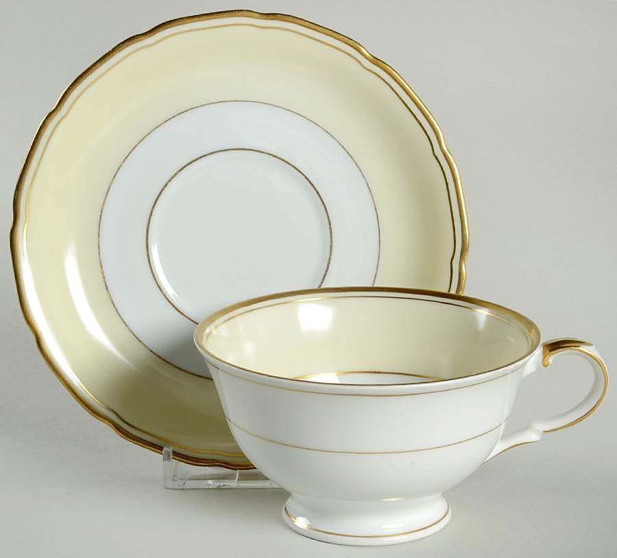 Gilda Footed Cup & Saucer Set by Black Knight-1