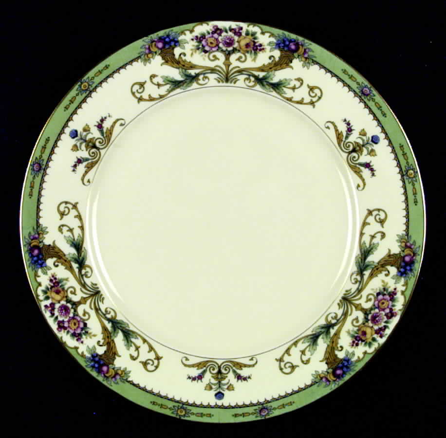 Hathaway Dinner Plate by Black Knight-1