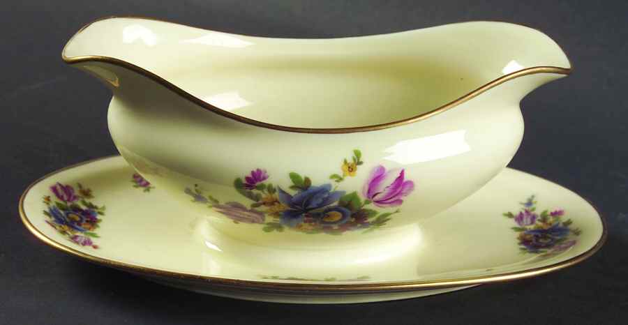 Meissen Gravy Boat with Attached Underplate by Black Knight-1